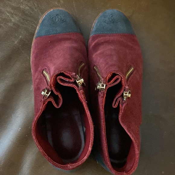 Channel cranberry and navy low boots with two zippers fall, winter, spring Sz 37 - Picture 4 of 10